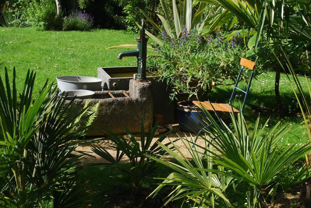 Вилла Un Jardin En Pente Douce Locquenole Номер фото